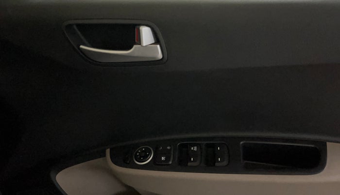 2015 Hyundai Grand i10 SPORTZ 1.2 KAPPA VTVT, Petrol, Manual, 42,588 km, Driver Side Door Panels Control