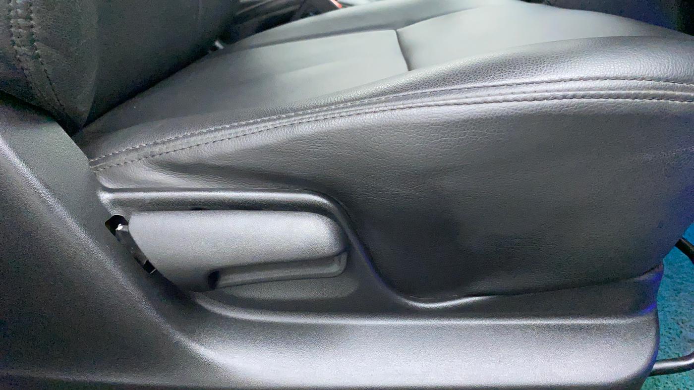 2017 Maruti Swift VXI D, Petrol, Manual, 34,082 km, Driver Side Adjustment Panel