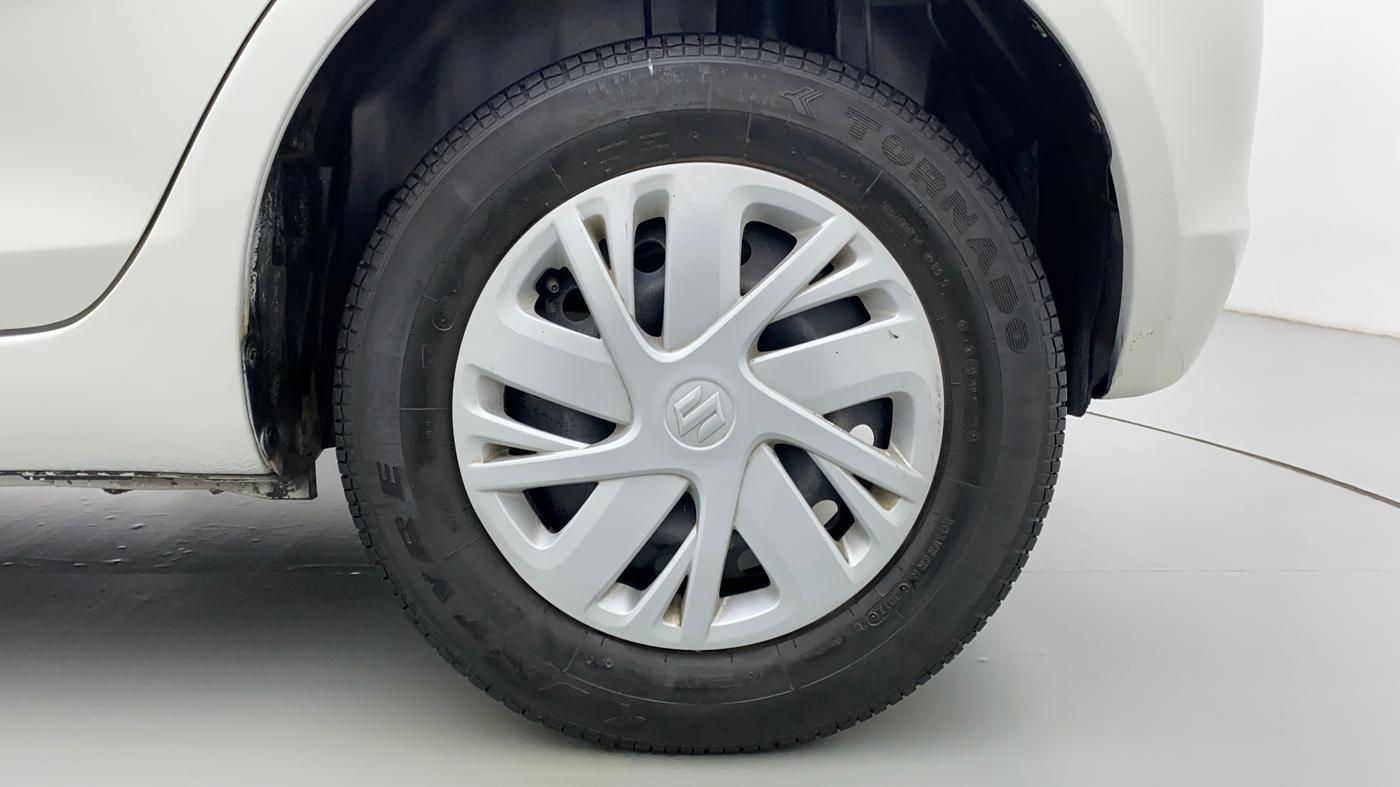 2017 Maruti Swift VXI D, Petrol, Manual, 34,082 km, Left Rear Wheel