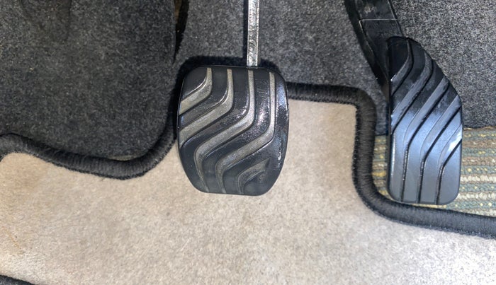 2019 Renault Kwid RXT 1.0 AMT (O), Petrol, Automatic, 60,127 km, Pedals