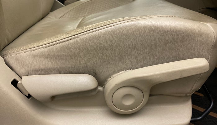 2021 Maruti Ciaz ALPHA 1.5 SHVS PETROL, Petrol, Manual, 31,638 km, Driver Side Adjustment Panel