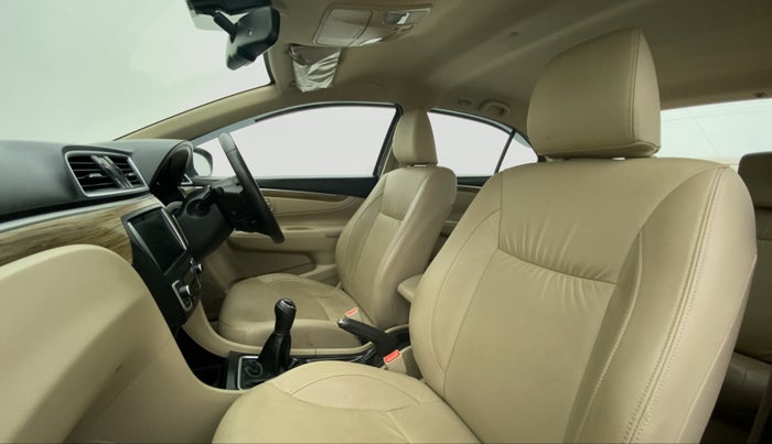 2021 Maruti Ciaz ALPHA 1.5 SHVS PETROL, Petrol, Manual, 31,638 km, Right Side Front Door Cabin