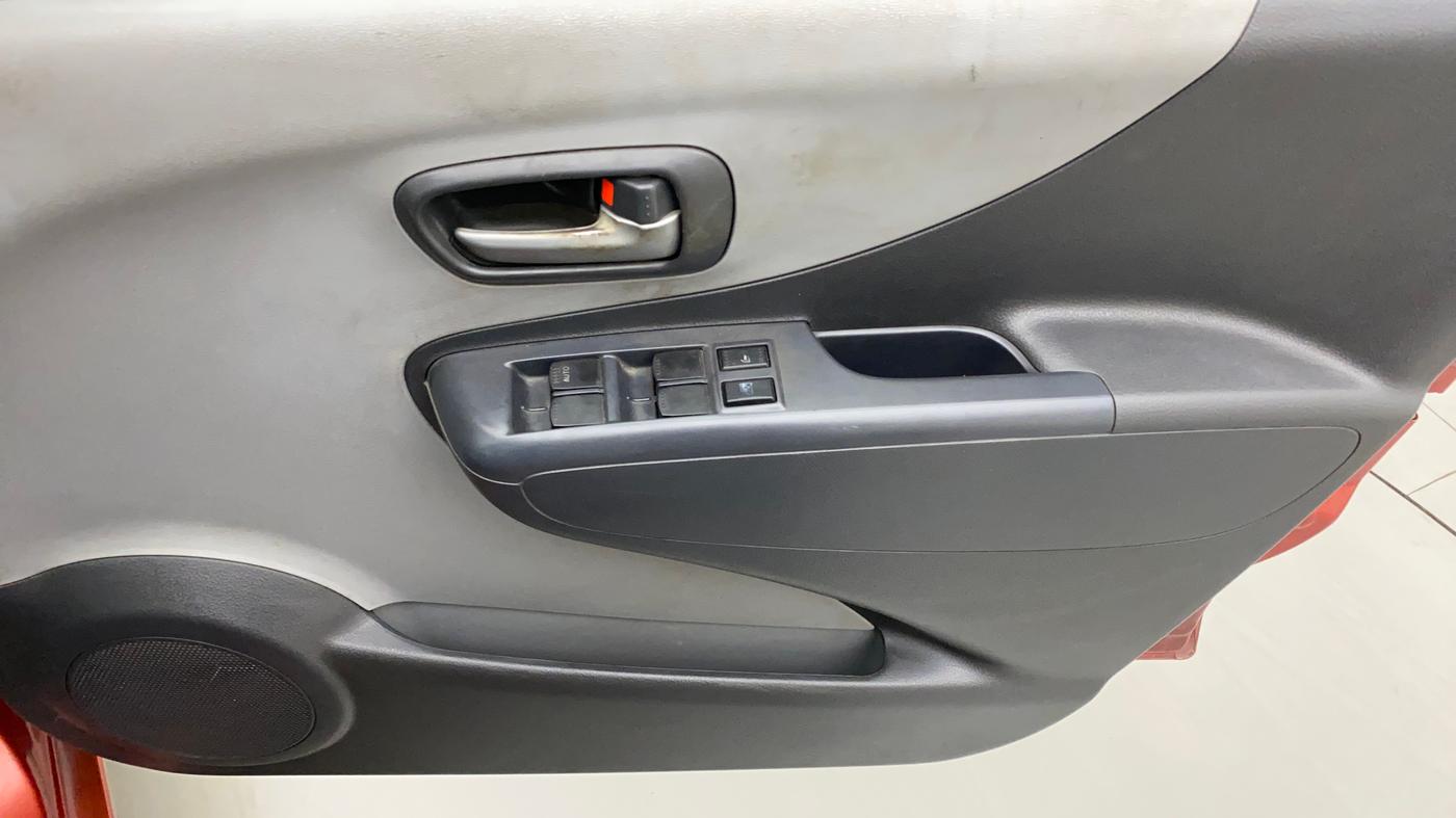 2011 Maruti A Star VXI, Petrol, Manual, 55,566 km, Driver Side Door Panels Control
