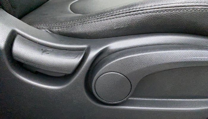 2019 Hyundai Creta SX 1.6 PETROL, Petrol, Manual, 29,343 km, Driver Side Adjustment Panel