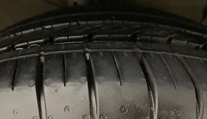 2019 Hyundai Creta SX 1.6 PETROL, Petrol, Manual, 29,343 km, Right Front Tyre Tread