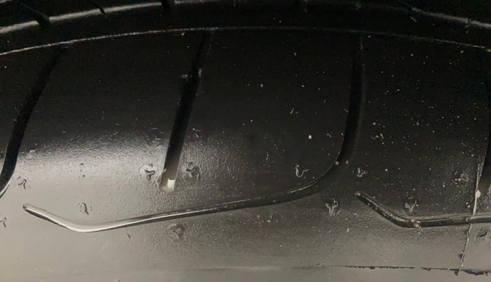 2020 KIA SELTOS HTX IVT 1.5 PETROL, Petrol, Automatic, 80,797 km, Right Front Tyre Tread