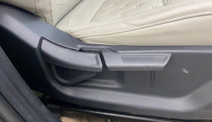 2020 KIA SELTOS HTX IVT 1.5 PETROL, Petrol, Automatic, 80,797 km, Driver Side Adjustment Panel