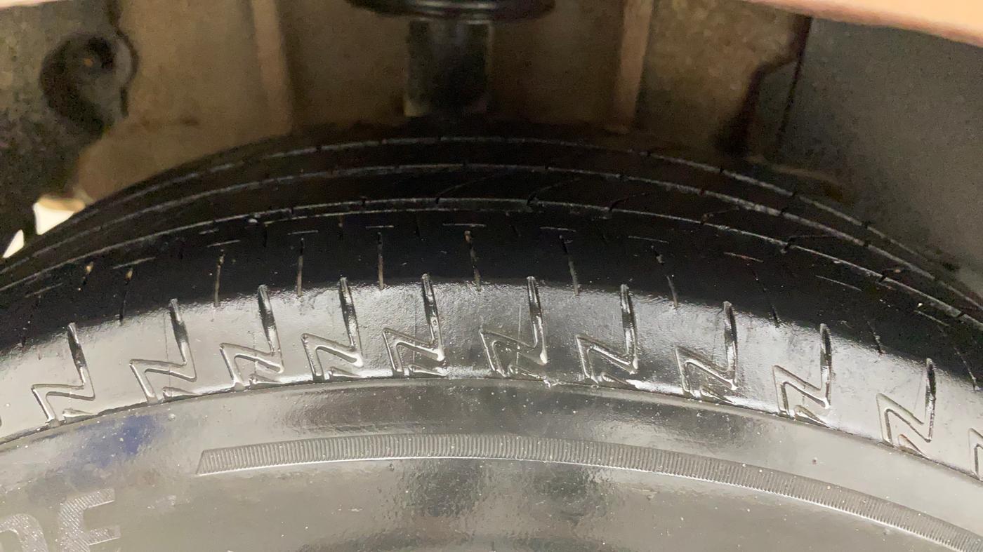 2017 Tata TIGOR XZ (O) PETROL, Petrol, Manual, 94,103 km, Right Rear Tyre Tread