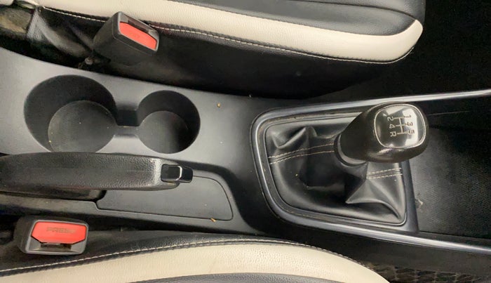 2021 Hyundai NEW I20 SPORTZ 1.2 MT, Petrol, Manual, 98,586 km, Gear Lever