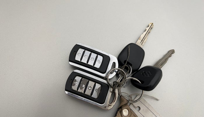 2016 Maruti Celerio VXI, Petrol, Manual, 63,313 km, Key Close Up