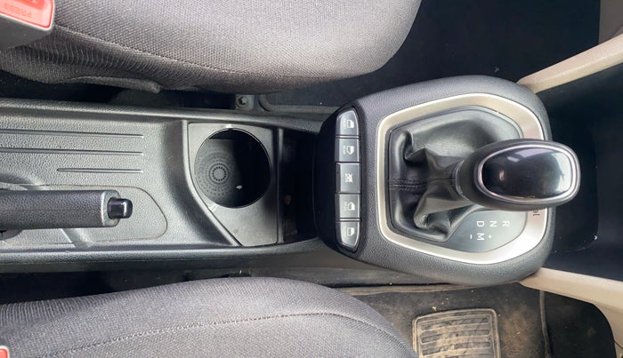 2018 Hyundai NEW SANTRO SPORTZ AMT, Petrol, Automatic, 73,814 km, Gear Lever