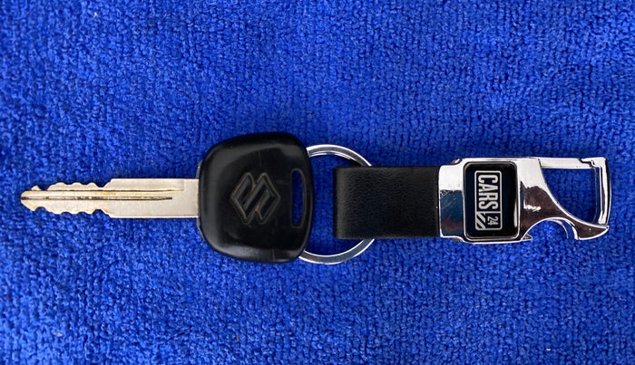 2018 Maruti Eeco 7 STR, CNG, Manual, 89,333 km, Key Close Up