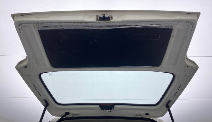 2018 Maruti Eeco 7 STR, CNG, Manual, 89,333 km, Boot Door Open