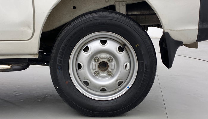 2018 Maruti Eeco 7 STR, CNG, Manual, 89,333 km, Left Rear Wheel