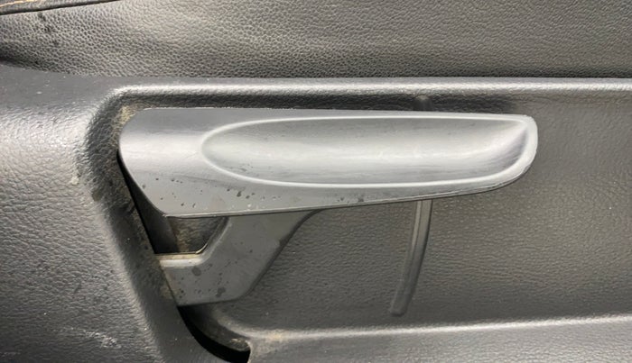 2017 Volkswagen Polo HIGHLINE1.2L, Petrol, Manual, 76,434 km, Driver Side Adjustment Panel