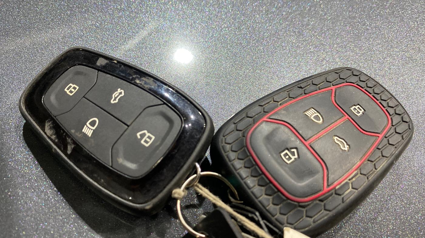 2021 Tata ALTROZ XZ PETROL, Petrol, Manual, 25,339 km, Key Close Up