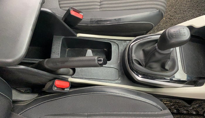 2023 KIA CARENS  PRESTIGE 1.5 TURBO PETROL IMT 7 STR , Petrol, Manual, 25,067 km, Gear Lever