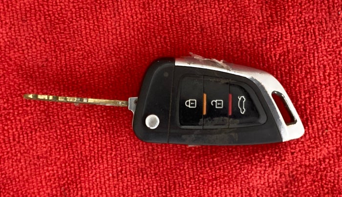 2012 Maruti Wagon R 1.0 LXI CNG, CNG, Manual, 91,796 km, Lock system - Remote key not working