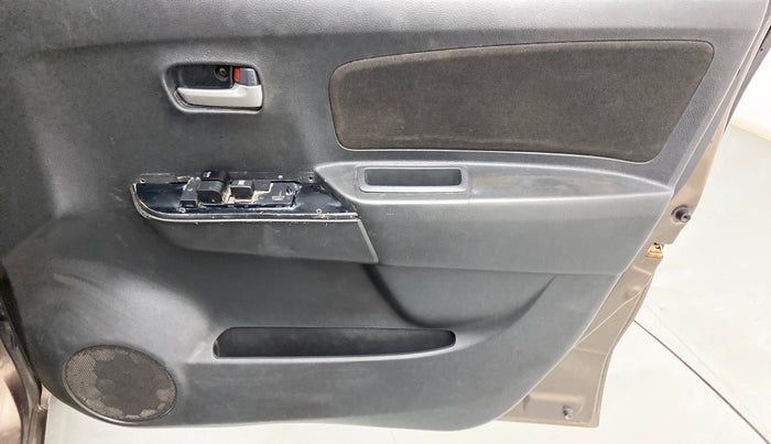 2012 Maruti Wagon R 1.0 LXI CNG, CNG, Manual, 91,796 km, Driver Side Door Panels Control