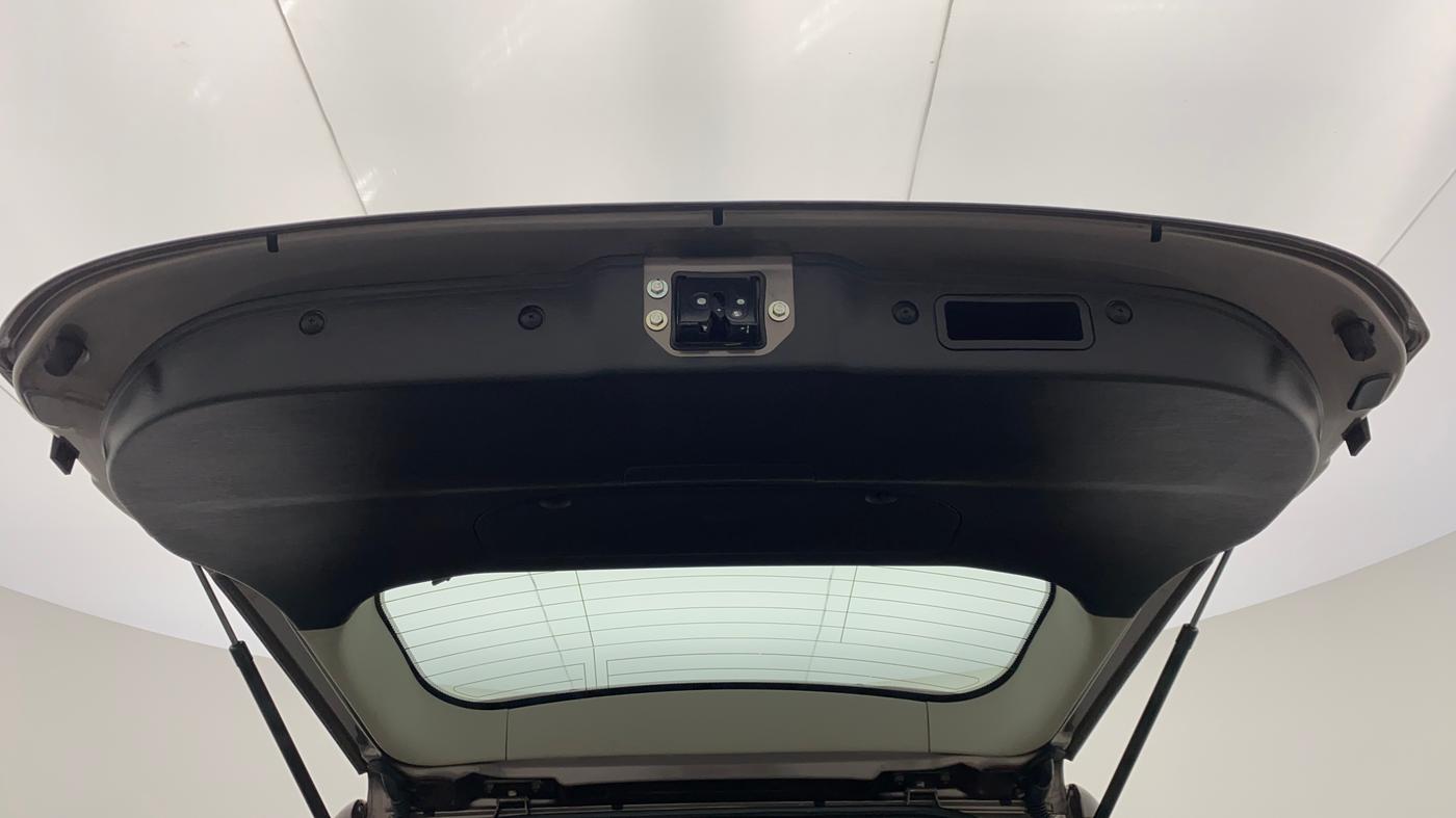 2020 Mahindra XUV500 W9, Diesel, Manual, 12,353 km, Boot Door Open