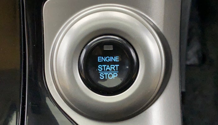 2020 Mahindra XUV500 W9, Diesel, Manual, 12,353 km, Push Start button