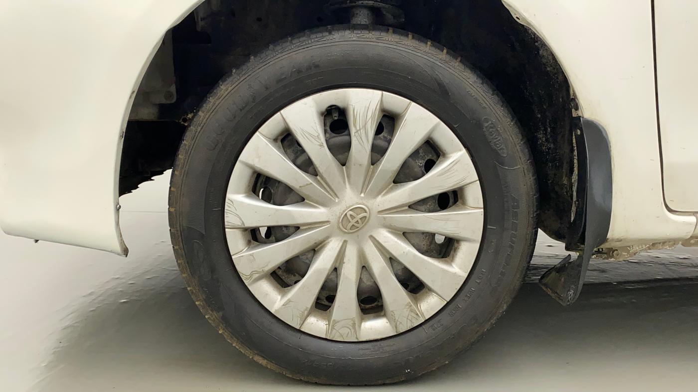2013 Toyota Etios Liva G, Petrol, Manual, 42,880 km, Left Front Wheel