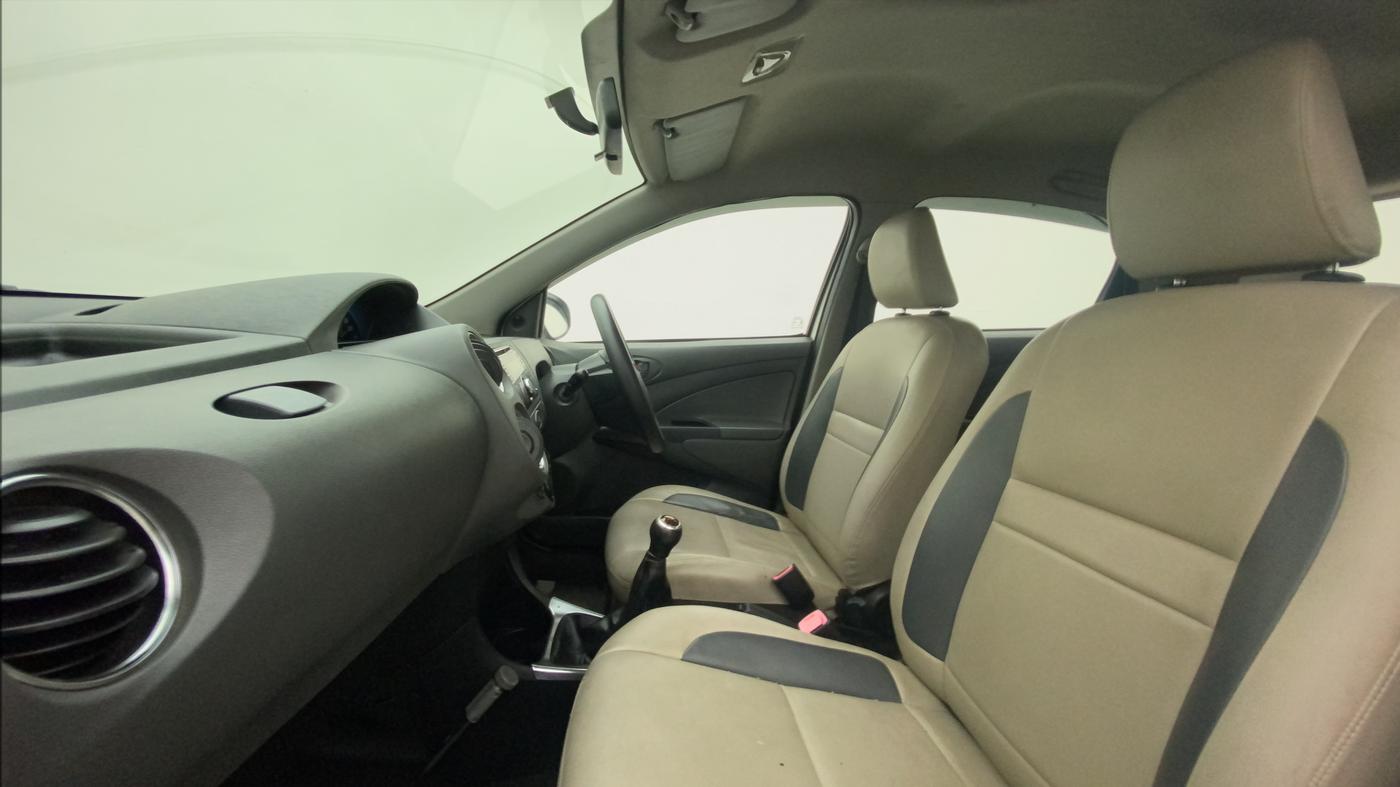 2013 Toyota Etios Liva G, Petrol, Manual, 42,880 km, Right Side Front Door Cabin