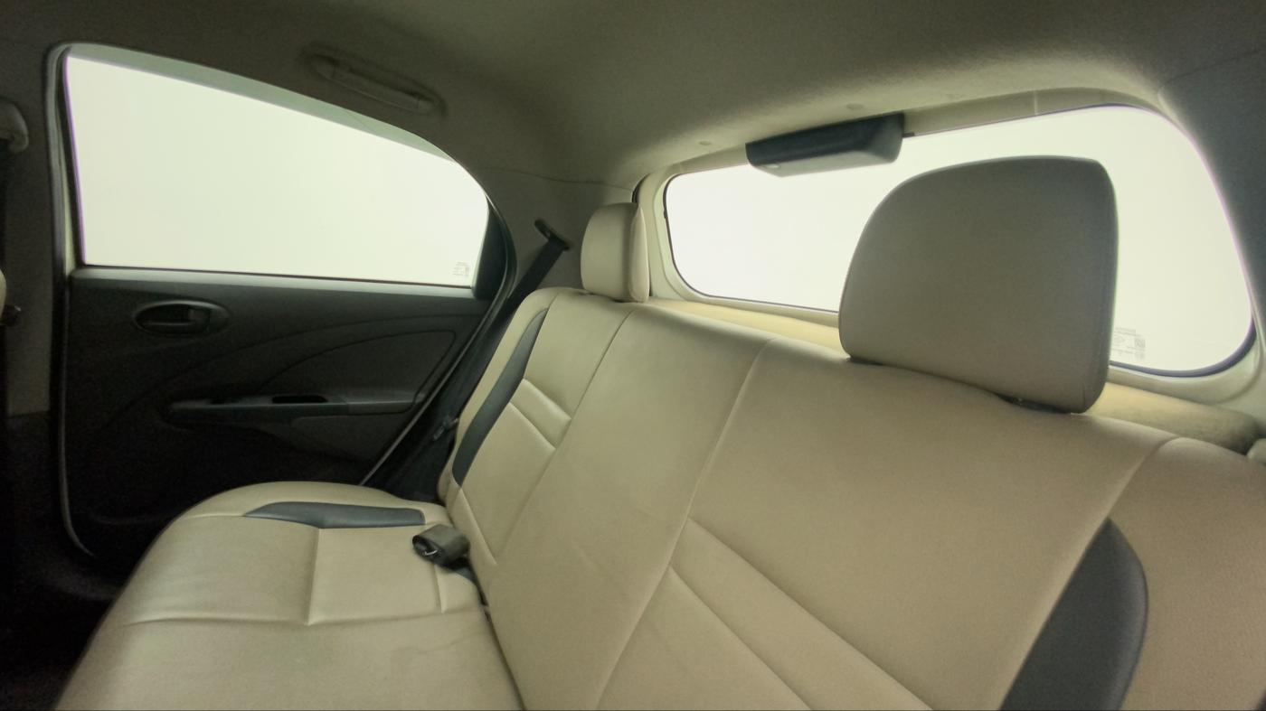 2013 Toyota Etios Liva G, Petrol, Manual, 42,880 km, Right Side Rear Door Cabin