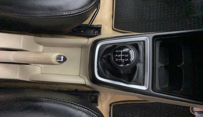 2018 Maruti Dzire ZXI, Petrol, Manual, 67,544 km, Gear Lever