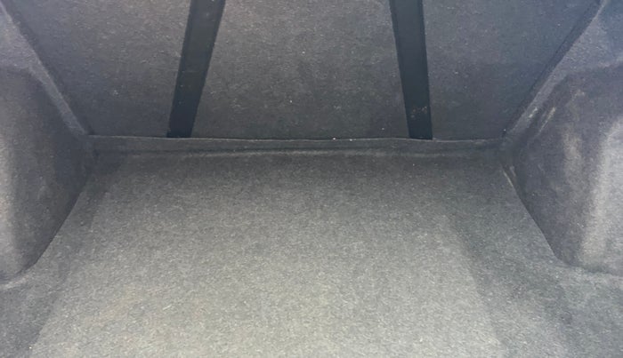 2018 Maruti Dzire ZXI, Petrol, Manual, 67,544 km, Boot Inside