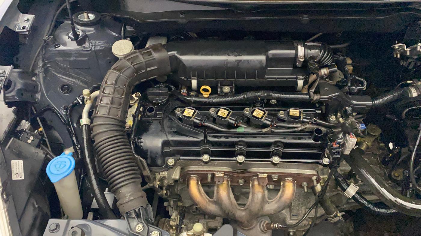 2018 Maruti Dzire ZXI, Petrol, Manual, 67,544 km, Engine View - Right
