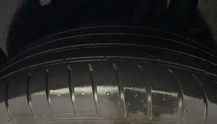 2018 Maruti Dzire ZXI, Petrol, Manual, 67,544 km, Left Rear Tyre Tread