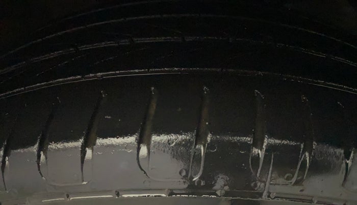 2018 Maruti Dzire ZXI, Petrol, Manual, 67,544 km, Right Front Tyre Tread