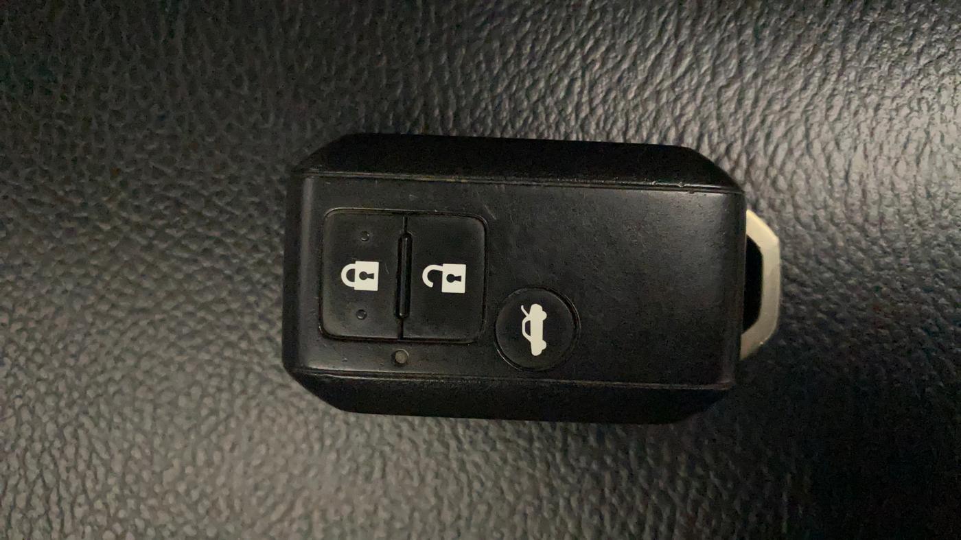 2018 Maruti Dzire ZXI, Petrol, Manual, 67,544 km, Key Close Up