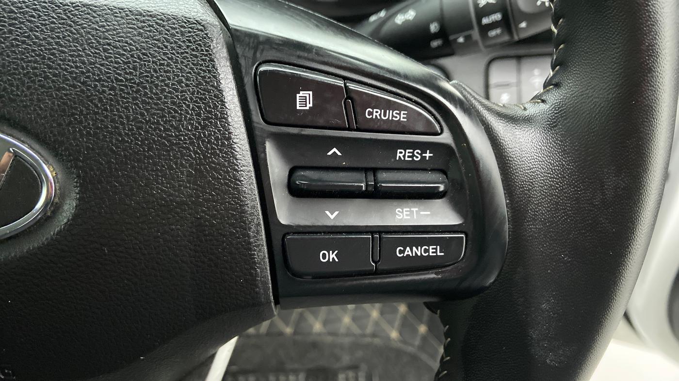 2020 Hyundai VENUE 1.0L Turbo GDI SX(O) MT, Petrol, Manual, 25,175 km, Adaptive Cruise Control