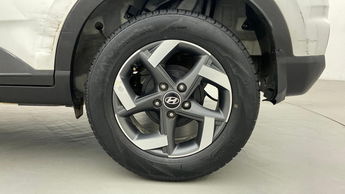2020 Hyundai VENUE 1.0L Turbo GDI SX(O) MT, Petrol, Manual, 25,175 km, Left Rear Wheel