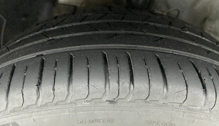 2020 Hyundai VENUE 1.0L Turbo GDI SX(O) MT, Petrol, Manual, 25,175 km, Left Front Tyre Tread