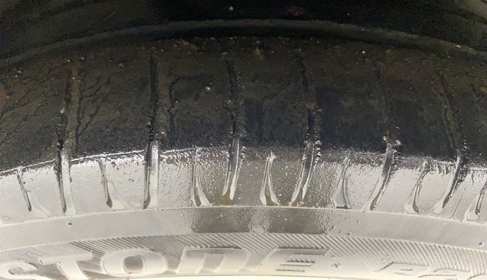 2017 Tata Tiago XZ PETROL, Petrol, Manual, 79,827 km, Right Front Tyre Tread