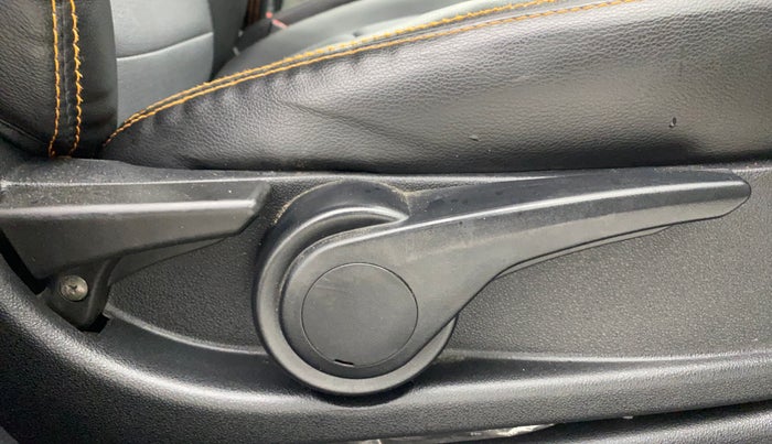 2017 Tata Tiago XZ PETROL, Petrol, Manual, 79,827 km, Driver Side Adjustment Panel