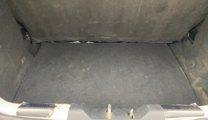 2017 Tata Tiago XZ PETROL, Petrol, Manual, 79,827 km, Boot Inside