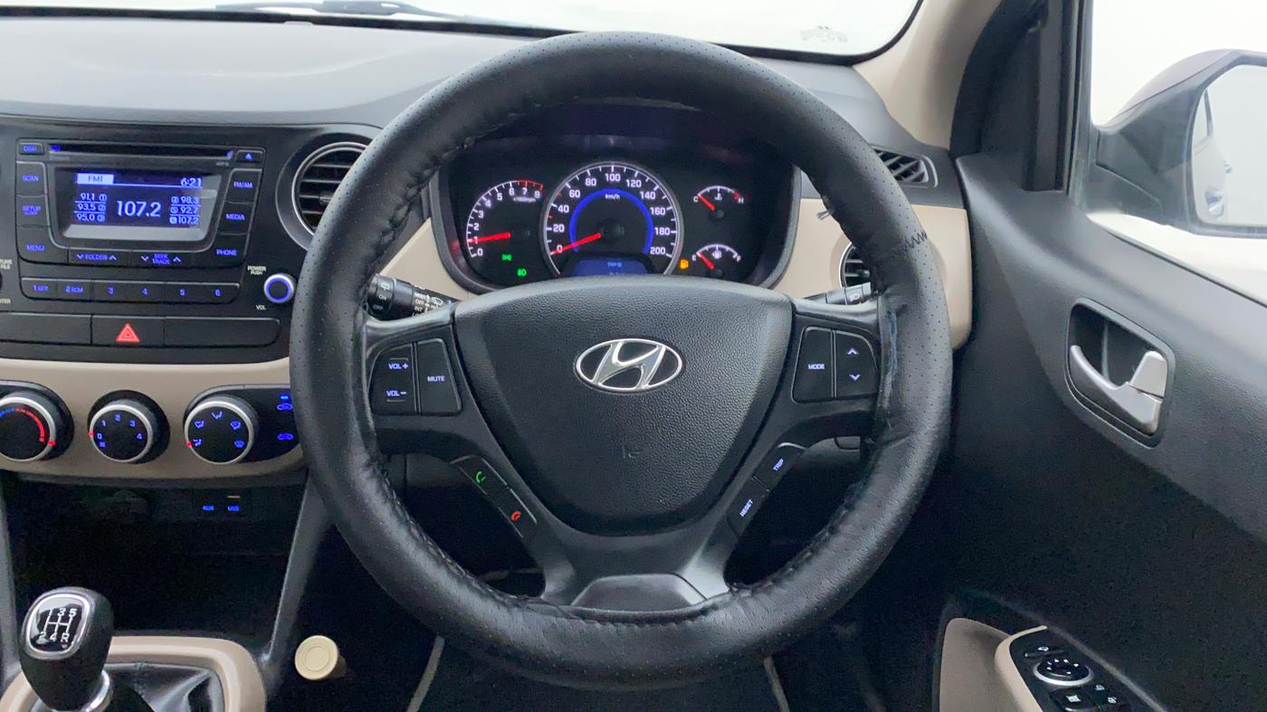 2016 Hyundai Grand i10 ASTA 1.2 VTVT, Petrol, Manual, 36,764 km, Steering Wheel Close Up