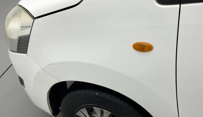 2018 Maruti Wagon R 1.0 LXI CNG, CNG, Manual, 1,09,590 km, Left fender - Minor scratches