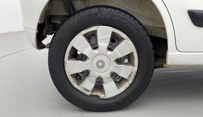 2018 Maruti Wagon R 1.0 LXI CNG, CNG, Manual, 1,09,590 km, Right Rear Wheel