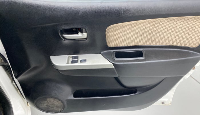 2018 Maruti Wagon R 1.0 LXI CNG, CNG, Manual, 1,09,590 km, Driver Side Door Panels Control