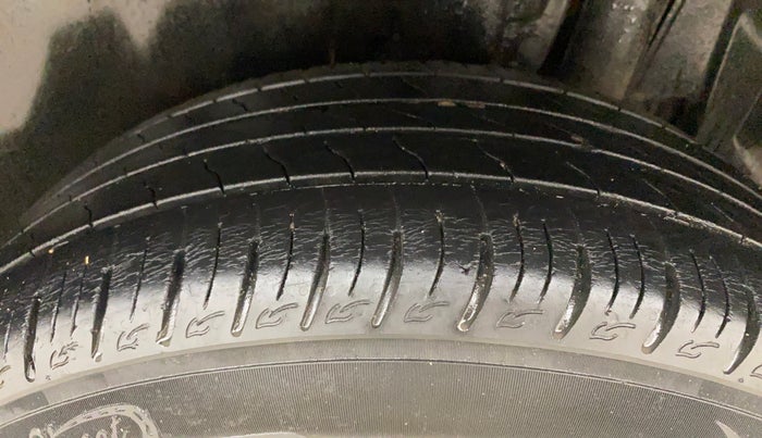 2021 Maruti Vitara Brezza VXI, Petrol, Manual, 29,756 km, Left Rear Tyre Tread