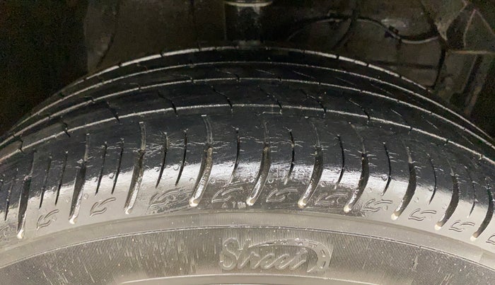 2021 Maruti Vitara Brezza VXI, Petrol, Manual, 29,756 km, Right Front Tyre Tread