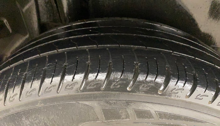 2021 Maruti Vitara Brezza VXI, Petrol, Manual, 29,756 km, Right Rear Tyre Tread