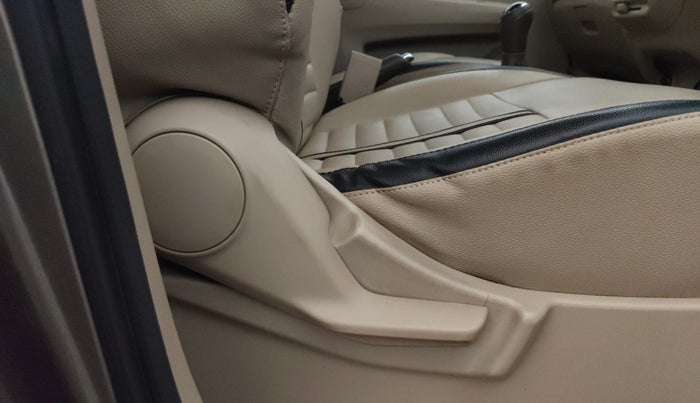 2020 Maruti Ertiga VXI CNG, CNG, Manual, 78,411 km, Driver Side Adjustment Panel