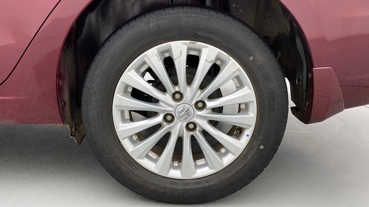 2016 Maruti Ciaz ZXI, Petrol, Manual, 37,824 km, Left Rear Wheel