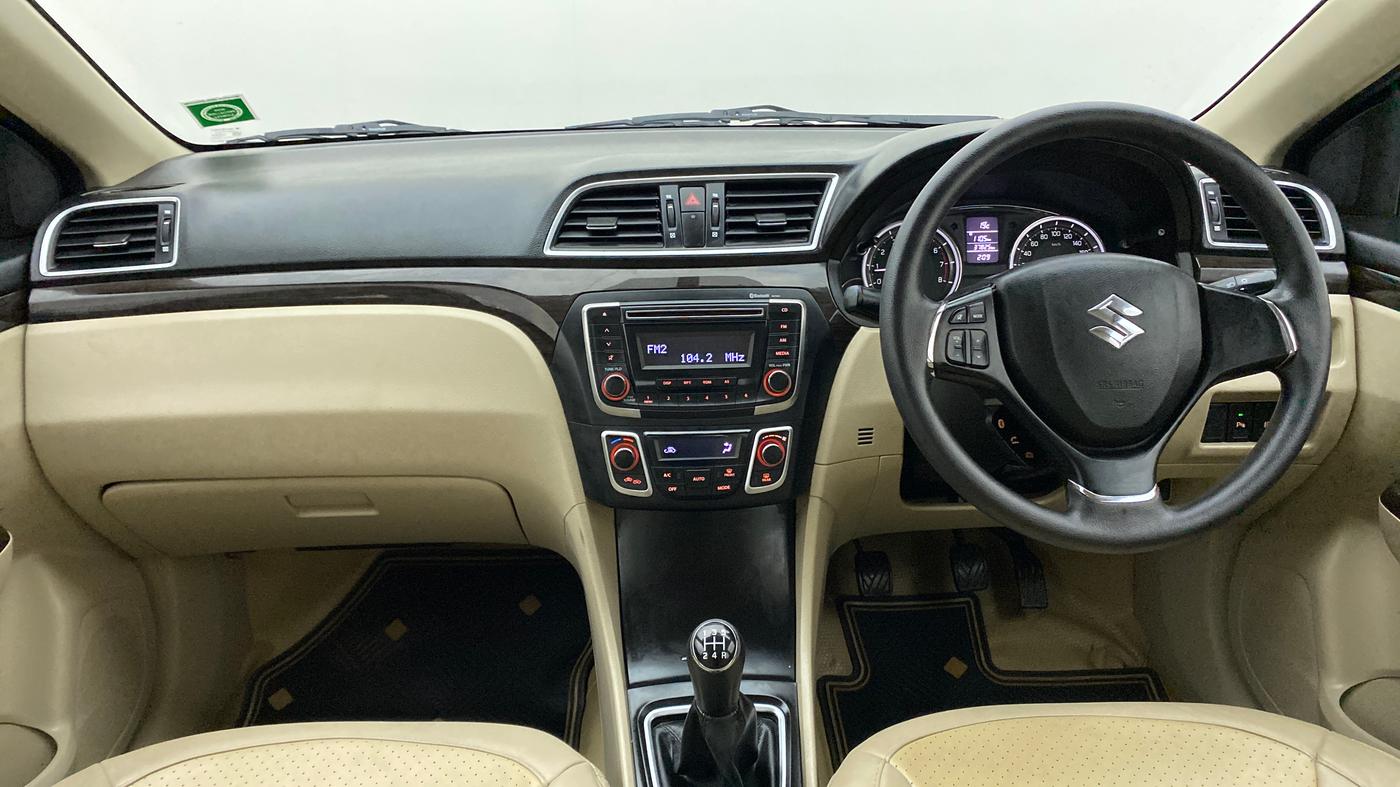 2016 Maruti Ciaz ZXI, Petrol, Manual, 37,824 km, Dashboard